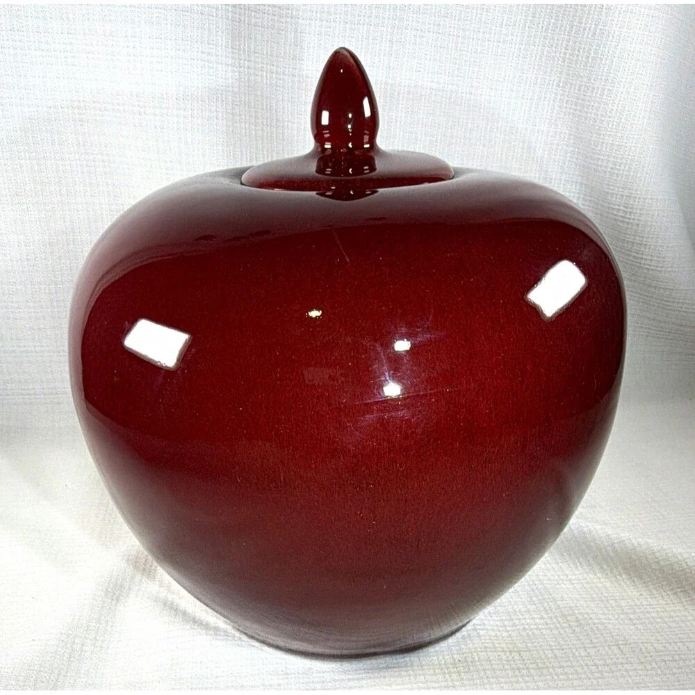 Vintage Chinese Porcelain Onion Ginger Jar Oxblood Sang De Boeuf Red Lidded
